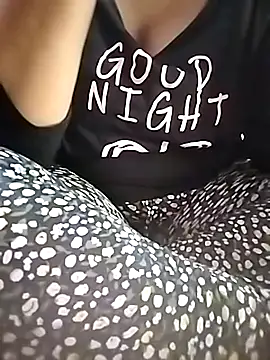 Snapshot of tahra-19 chatting on 01/31/25, 09:59 tahra-19 online show from 01/31/25, 09:59