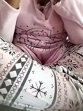 Snapshot of tahra-19 chatting on 02/10/25, 11:45 tahra-19 online show from 02/10/25, 11:45