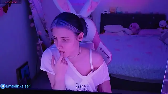 twicewetgirl online show from 03/19/26, 10:41