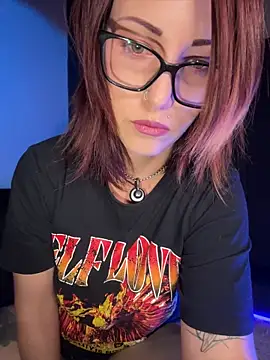 Astoria Moon online show from 04/23/26, 09:19