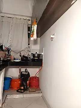 Snapshot of Bella045 chatting on 02/16/25, 08:11 Bella045 online show from 02/16/25, 08:11