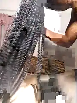 Snapshot of Bella045 chatting on 02/20/25, 07:52 Bella045 online show from 02/20/25, 07:52