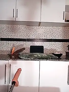 Snapshot of Bella045 chatting on 09/26/25, 01:26 Bella045 online show from 09/26/25, 01:26