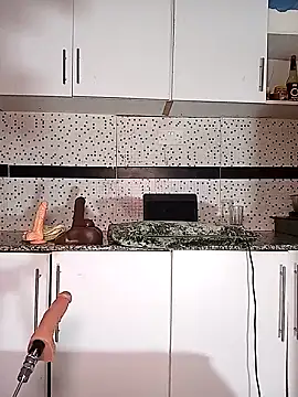 Snapshot of Bella045 chatting on 09/29/25, 02:22 Bella045 online show from 09/29/25, 02:22