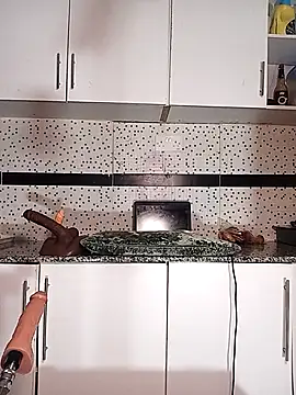 Snapshot of Bella045 chatting on 10/14/25, 04:19 Bella045 online show from 10/14/25, 04:19