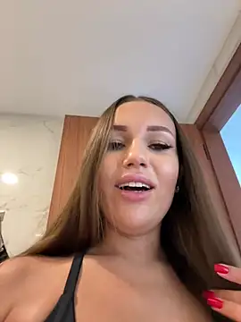 Snapshot of Syka0001 chatting on 02/03/25, 06:45 Syka0001 online show from 02/03/25, 06:45