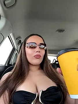 Snapshot of Syka0001 chatting on 11/07/25, 07:52 Syka0001 online show from 11/07/25, 07:52