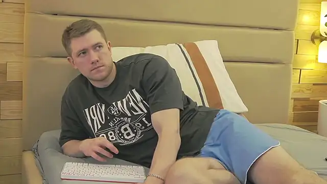 EthanPinkman online show from 02/03/26, 06:22