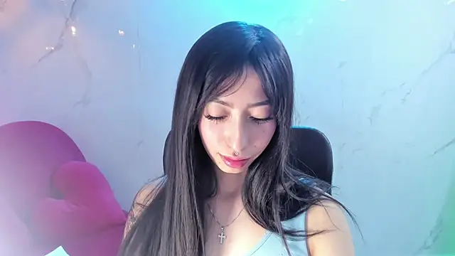 LilithCooperr  online show from 11/11/25, 10:21