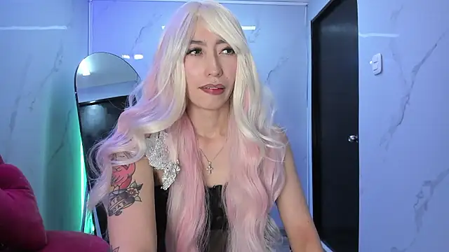 LilithCooperr  online show from 01/18/26, 12:36