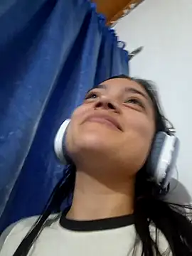 littlemelii online show from 01/15/25, 12:09