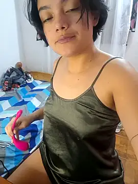 littlemelii online show from 04/22/26, 11:01