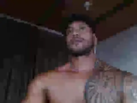 Snapshot of manolofitt chatting on 05/15/26, 05:53 manolofitt online show from 05/15/26, 05:53