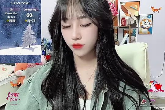 Snapshot of _LLisa_ chatting on 02/11/25, 04:24 LLisa online show from 02/11/25, 04:24