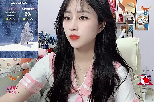 Snapshot of _LLisa_ chatting on 02/15/25, 04:56 LLisa online show from 02/15/25, 04:56