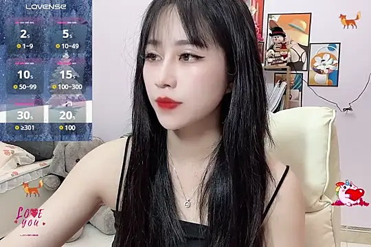 Snapshot of _LLisa_ chatting on 02/19/25, 06:32 LLisa online show from 02/19/25, 06:32