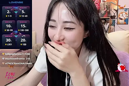 Snapshot of _LLisa_ chatting on 03/06/25, 01:16 LLisa online show from 03/06/25, 01:16