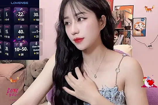 Snapshot of _LLisa_ chatting on 03/09/25, 05:49 LLisa online show from 03/09/25, 05:49