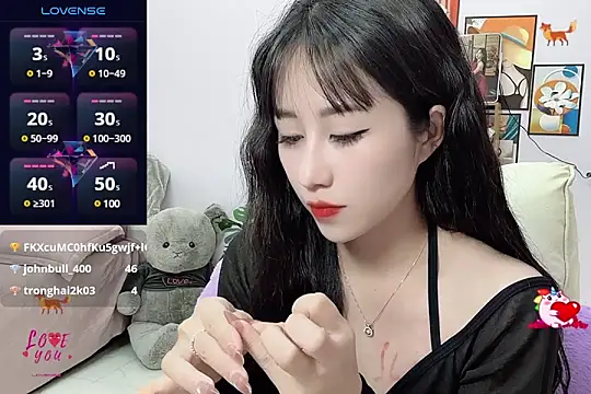 Snapshot of _LLisa_ chatting on 03/17/25, 11:43 LLisa online show from 03/17/25, 11:43