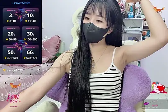 Snapshot of _LLisa_ chatting on 12/15/25, 02:16 LLisa online show from 12/15/25, 02:16