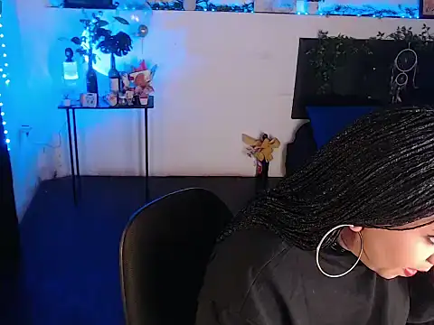 Snapshot of LiaScarlett chatting on 10/23/25, 12:26 LiaScarlett online show from 10/23/25, 12:26