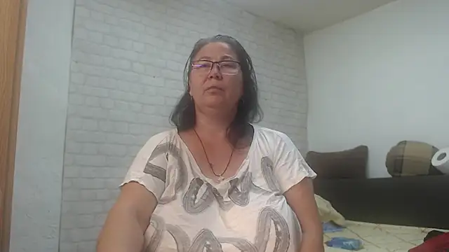 EmmaSquirt online show from 06/03/26, 07:00