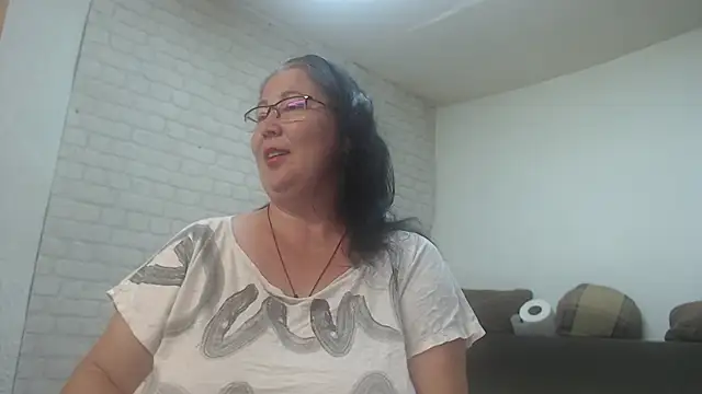 EmmaSquirt online show from 06/04/26, 05:46