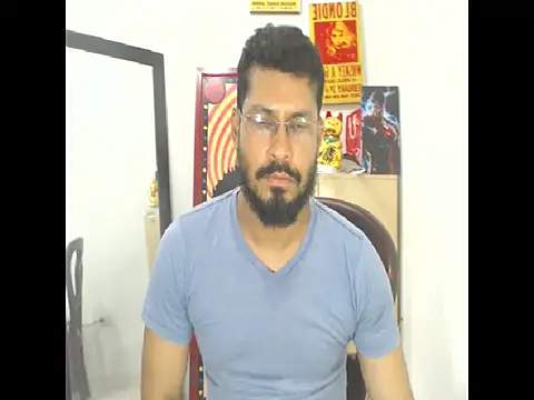 Snapshot of MikeRiverx chatting on 06/07/26, 04:16 MikeRiverx online show from 06/07/26, 04:16