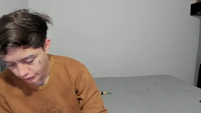 Snapshot of steban_and_kim chatting on 02/07/26, 07:39 steban and kim online show from 02/07/26, 07:39