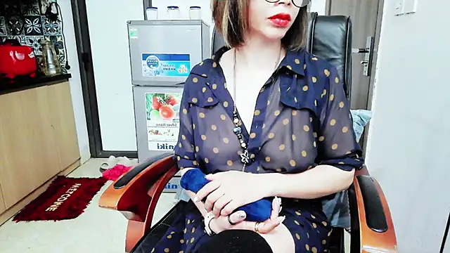 Miu-Le online show from 12/03/25, 09:46