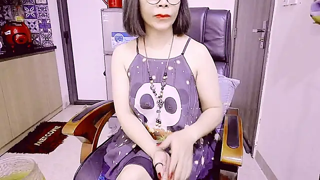 Snapshot of Miu-Le chatting on 04/24/26, 03:53 Miu-Le online show from 04/24/26, 03:53