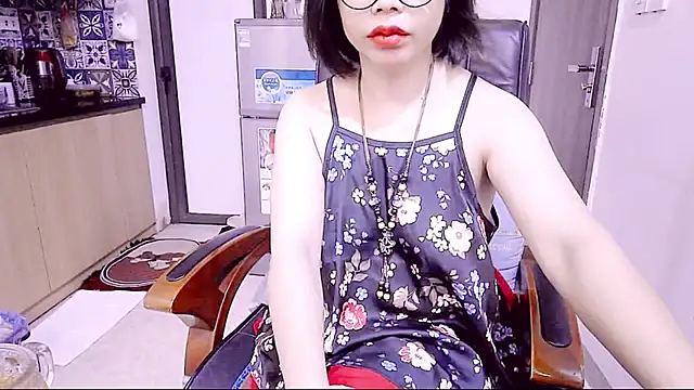 Snapshot of Miu-Le chatting on 05/06/26, 04:34 Miu-Le online show from 05/06/26, 04:34