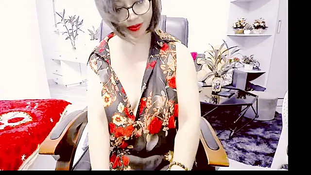 Snapshot of Miu-Le chatting on 05/08/26, 09:36 Miu-Le online show from 05/08/26, 09:36
