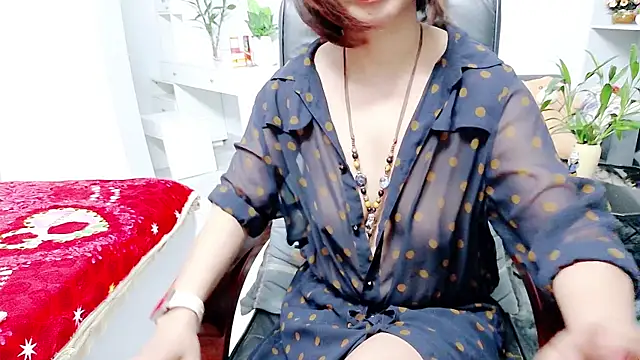 Snapshot of Miu-Le chatting on 05/24/26, 06:29 Miu-Le online show from 05/24/26, 06:29