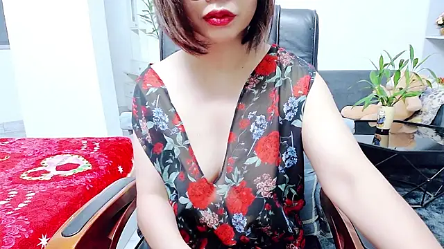 Snapshot of Miu-Le chatting on 05/27/26, 08:28 Miu-Le online show from 05/27/26, 08:28