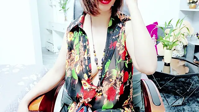 Snapshot of Miu-Le chatting on 06/23/26, 08:29 Miu-Le online show from 06/23/26, 08:29