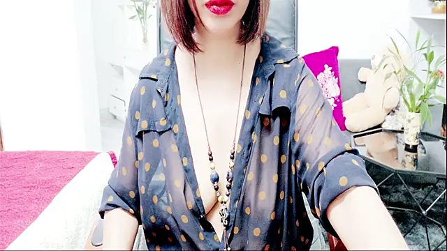 Snapshot of Miu-Le chatting on 07/14/26, 02:05 Miu-Le online show from 07/14/26, 02:05