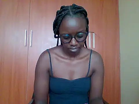 sexy darleen23 online show from 02/18/26, 09:49