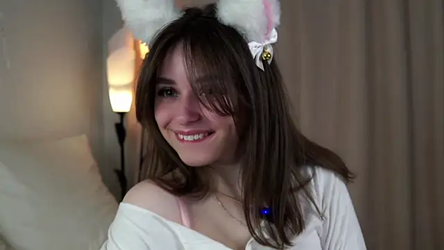 EstherMitchel online show from 01/14/25, 12:11