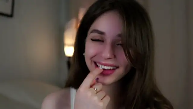 EstherMitchel online show from 01/18/25, 01:08