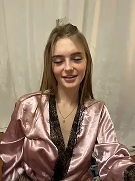 lovelly molly online show from 02/05/25, 08:35