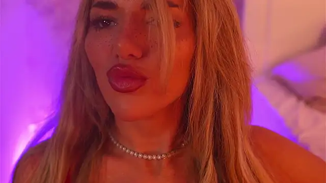 ClaraHazel online show from 01/09/26, 05:10