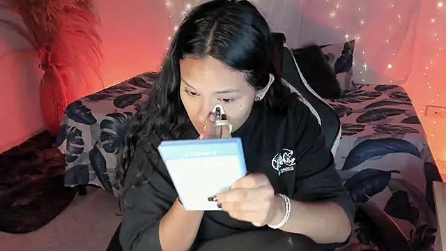 Riana Kean online show from 03/26/26, 02:06