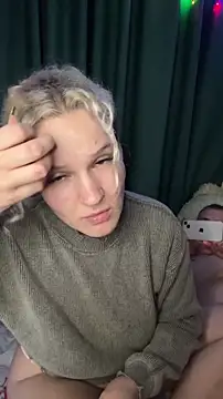 MrMrsRight online show from 12/22/24, 04:48