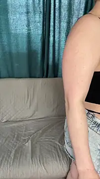 MrMrsRight online show from 03/18/25, 08:14