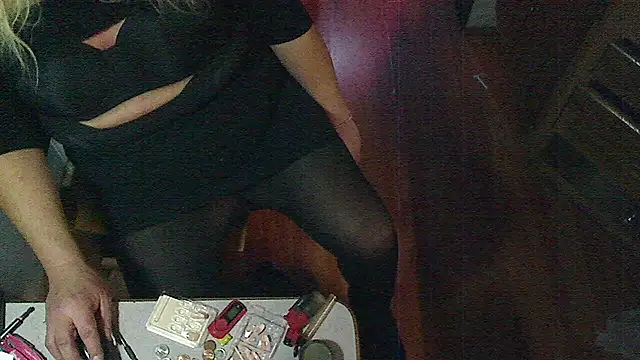 jessicalove99 online show from 12/02/24, 07:47