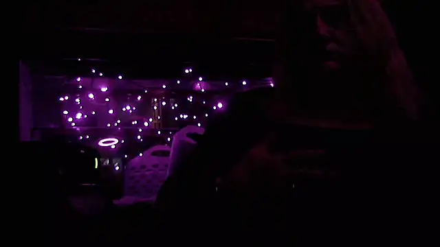 jessicalove99 online show from 02/02/26, 05:50