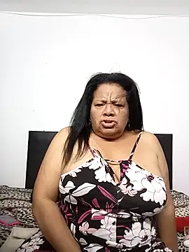 Shanttal0272 online show from 02/05/25, 01:15