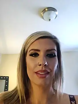 ellieconradxo online show from 12/30/24, 06:16