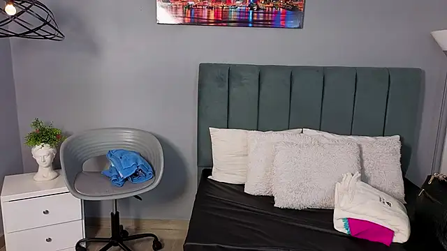 Alli cooper online show from 04/23/26, 11:20